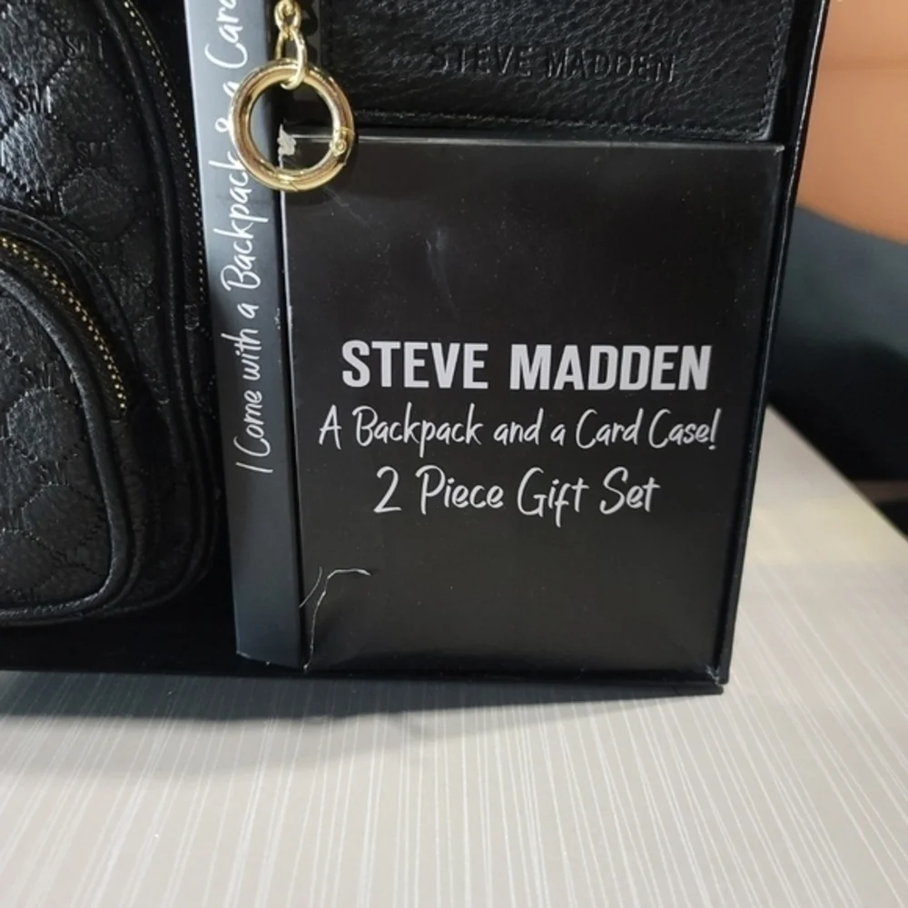 Steve Madden Black Backpack & Card Wallet Set New In‎ Box.